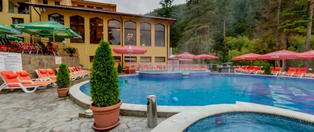 Balkan Hotel チフリク エクステリア 写真